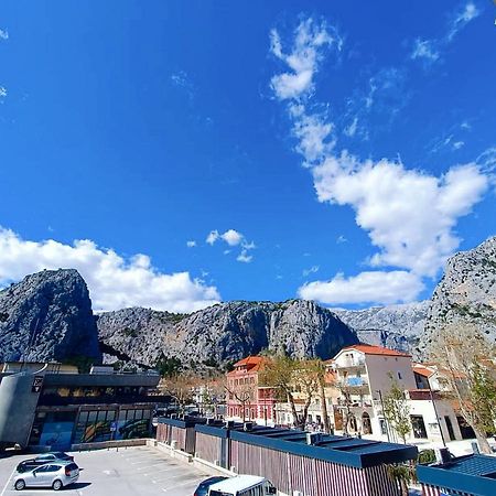 Apartment Glavaric Omis Bagian luar foto