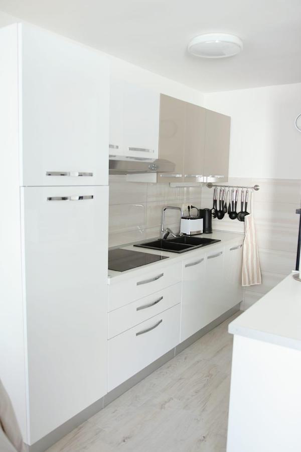 Apartment Glavaric Omis Bagian luar foto