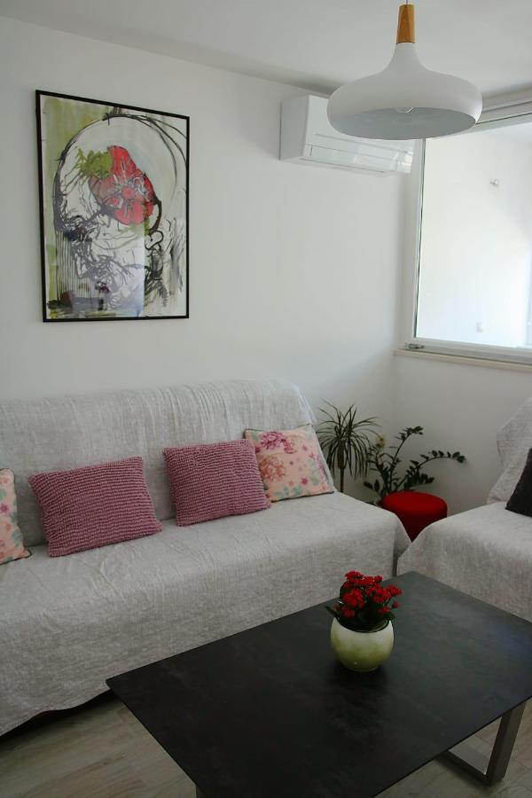 Apartment Glavaric Omis Bagian luar foto