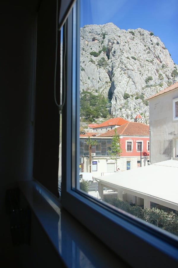 Apartment Glavaric Omis Bagian luar foto