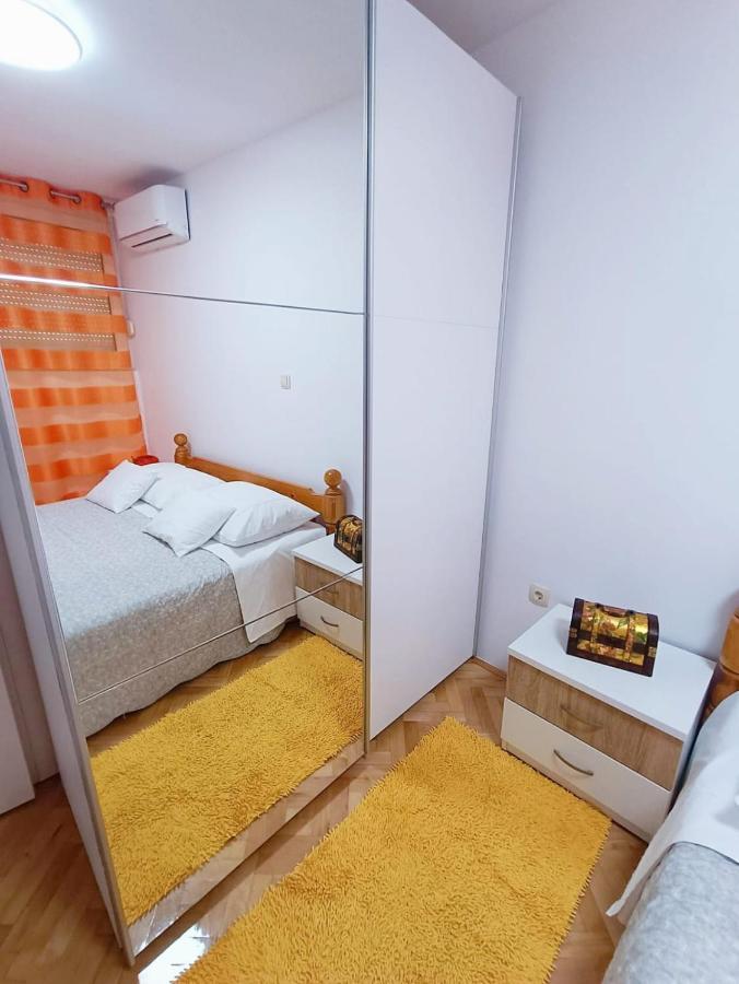 Apartment Glavaric Omis Bagian luar foto