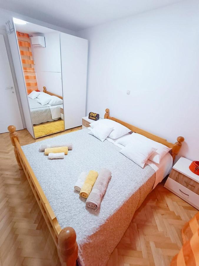 Apartment Glavaric Omis Bagian luar foto